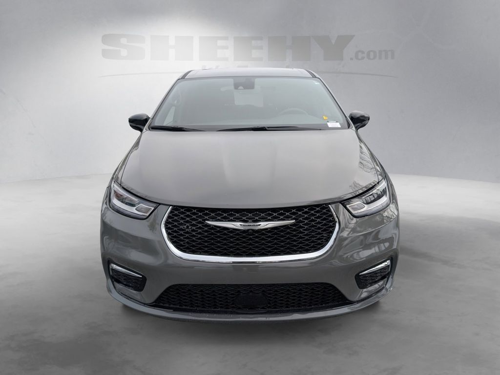 2025 Chrysler Pacifica Select Hunt Valley MD