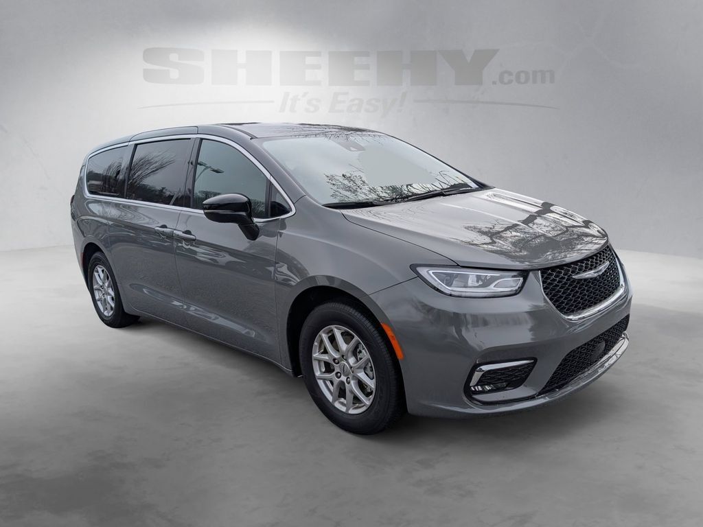 2025 Chrysler Pacifica Select Hunt Valley MD