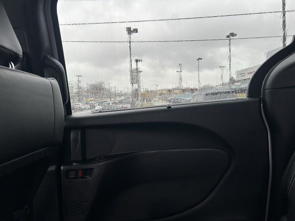 2025 Chrysler Voyager LX Crestwood KY