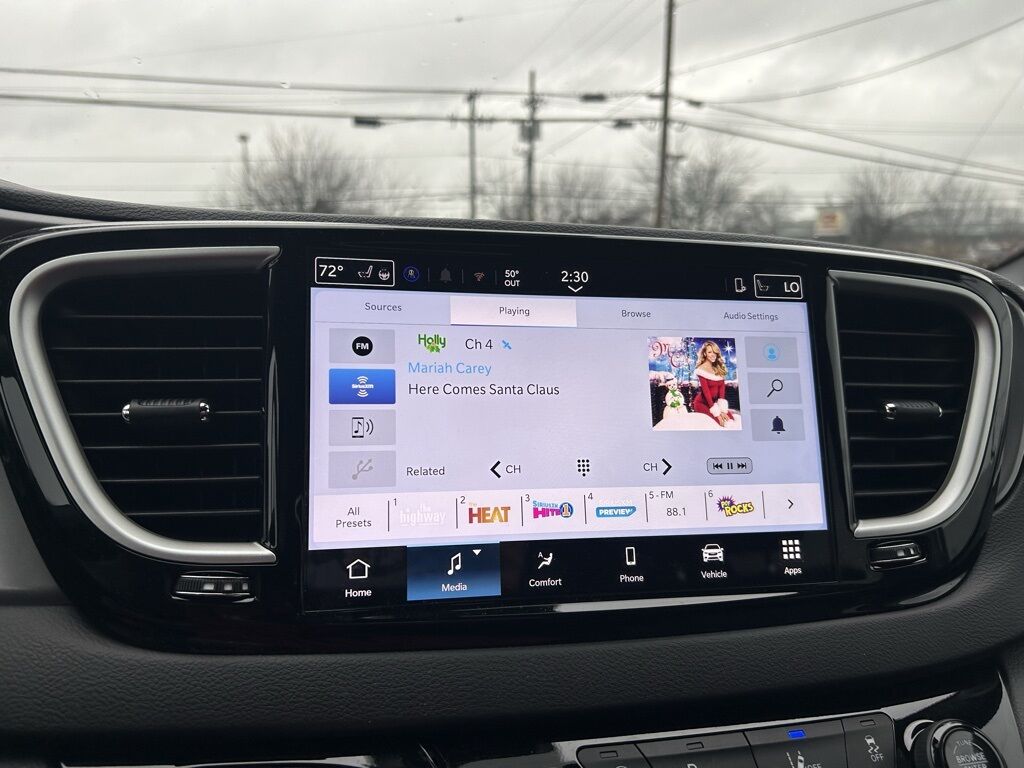 2025 Chrysler Voyager LX Crestwood KY