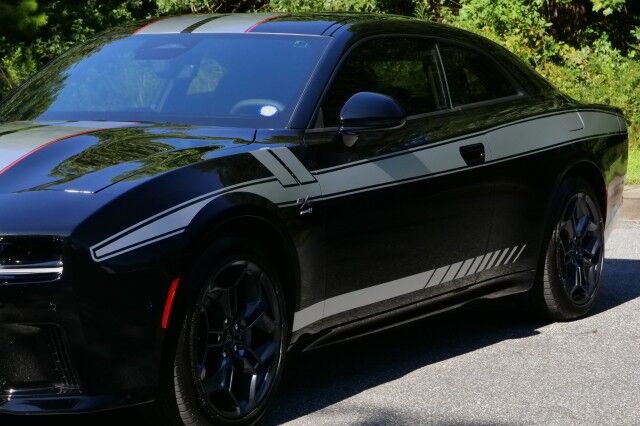 2025 Dodge Charger Daytona R/T AWD / Blacktop Package / R/T Stage 1! High Point NC
