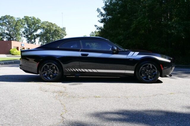 2025 Dodge Charger Daytona R/T AWD / Blacktop Package / R/T Stage 1! High Point NC