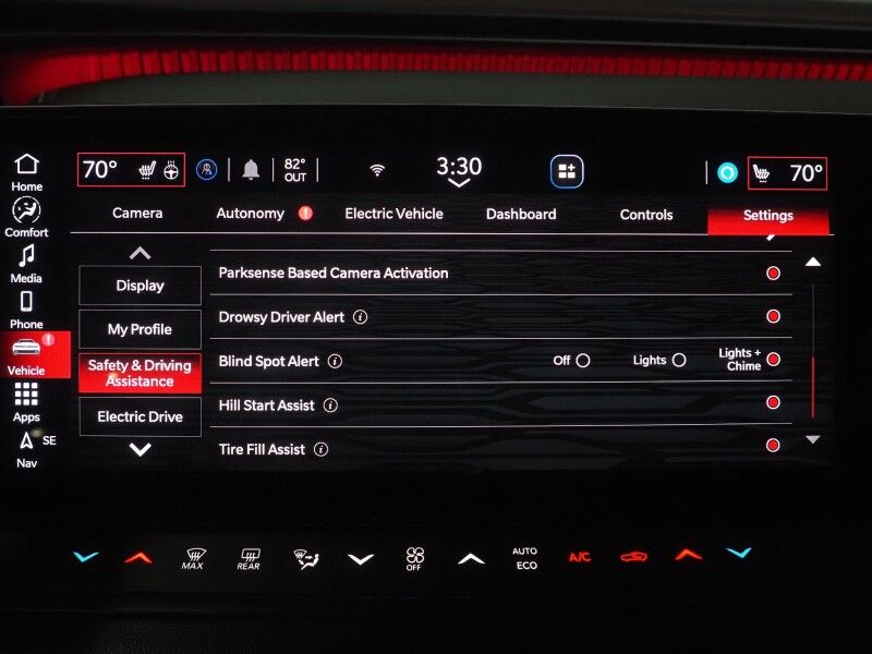 2025 Dodge Charger Daytona Scat Pack AWD *TRACK PKG, PLUS GROUP, HEADS-UP DISPLAY, NAVIGATION, DIGITAL COCKPIT, ADAPTIVE CRUISE, SAFETY ALERTS, 360 VIEW CAMERAS, CLIMATE SEATS, HEATED STEERING, 20 INCH WHEELS, ALPINE AUDIO, WIRELESS CHARGING Round Rock TX