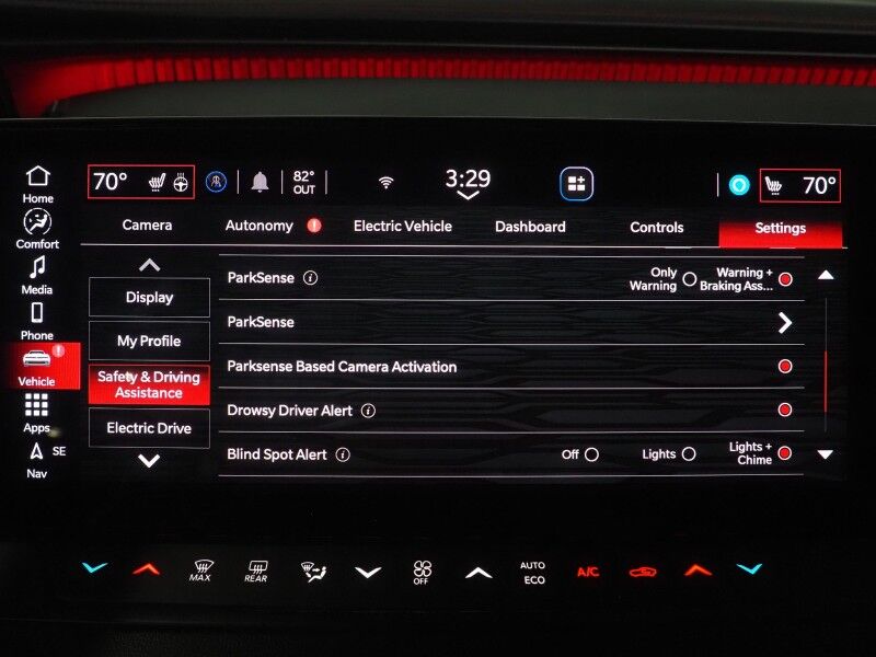 2025 Dodge Charger Daytona Scat Pack AWD *TRACK PKG, PLUS GROUP, HEADS-UP DISPLAY, NAVIGATION, DIGITAL COCKPIT, ADAPTIVE CRUISE, SAFETY ALERTS, 360 VIEW CAMERAS, CLIMATE SEATS, HEATED STEERING, 20 INCH WHEELS, ALPINE AUDIO, WIRELESS CHARGING Round Rock TX