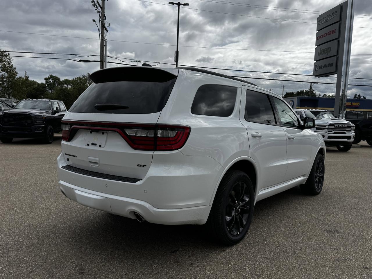 2025 Dodge Durango GT AWD SUV | V6 | Blacktop Pkg | Heated Seats | Power Liftgate Redwater AB