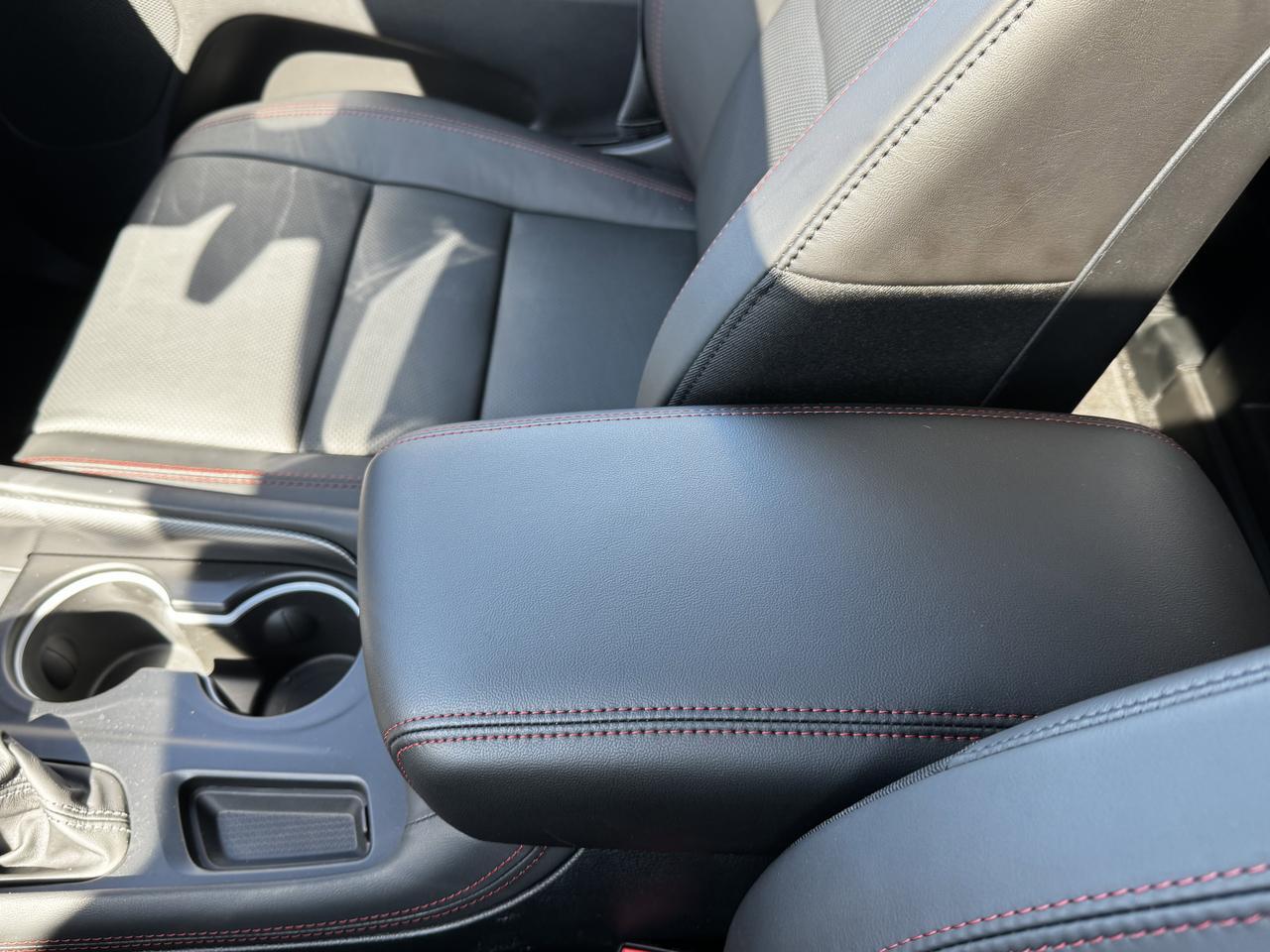 2025 Dodge Durango GT Plus AWD | V6 | Leather | Blacktop Pkg | Remote Start | NAV | Heated Vented Seats Redwater AB