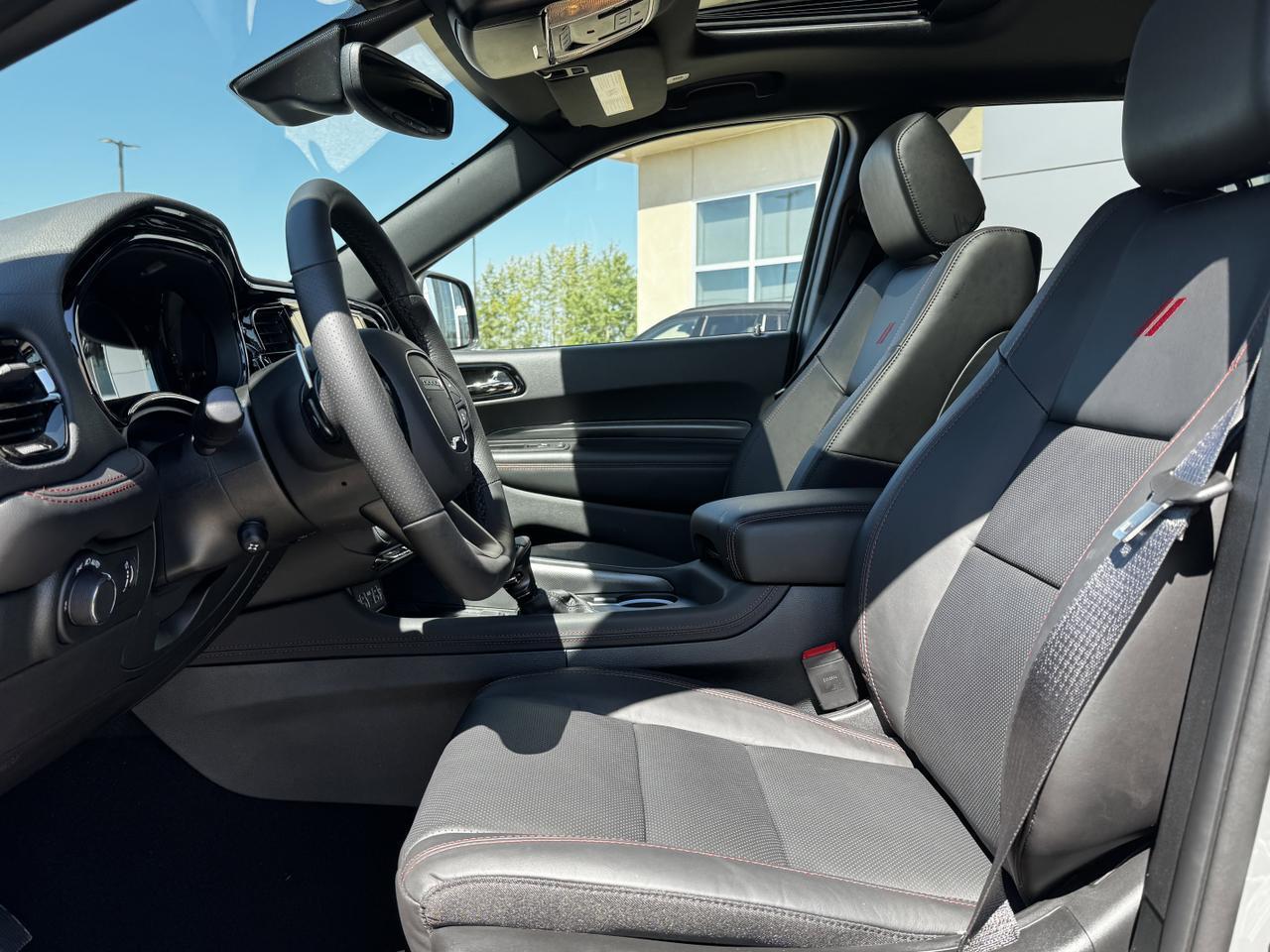 2025 Dodge Durango GT Plus AWD | V6 | Leather | Blacktop Pkg | Remote Start | NAV | Heated Vented Seats Redwater AB