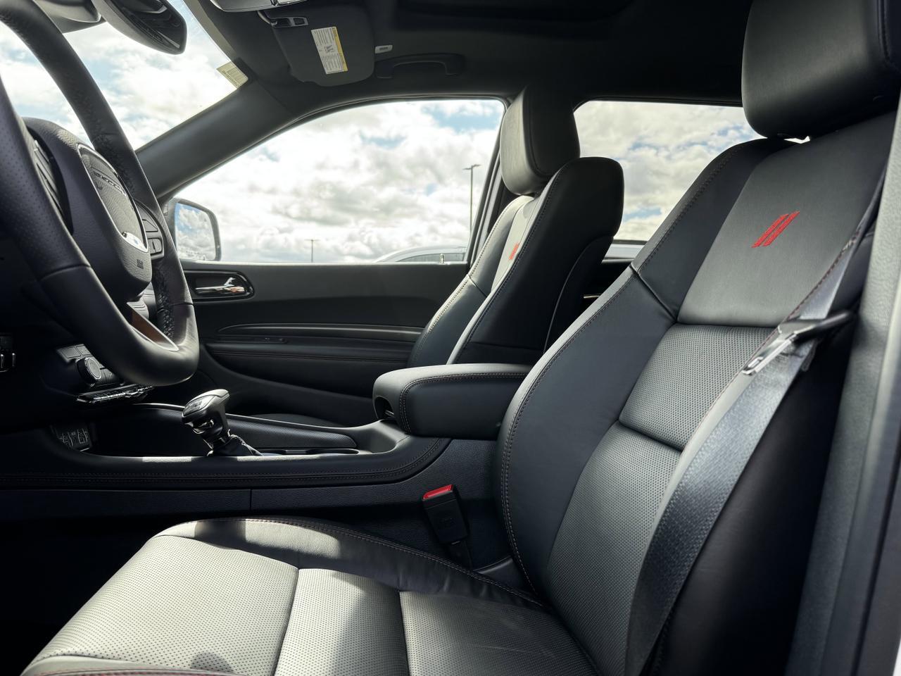 2025 Dodge Durango GT Plus AWD SUV | V6 | Leather | Blacktop Pkg | Heated Vented Seats | Power Liftgate Redwater AB