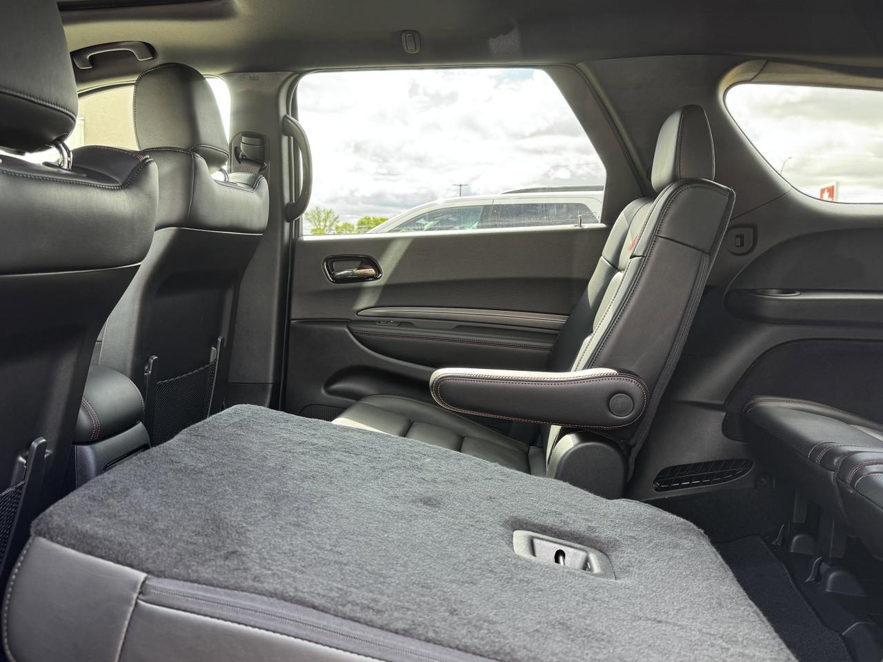 2025 Dodge Durango GT Plus AWD SUV | V6 | Leather | Blacktop Pkg | Heated Vented Seats | Power Liftgate Redwater AB