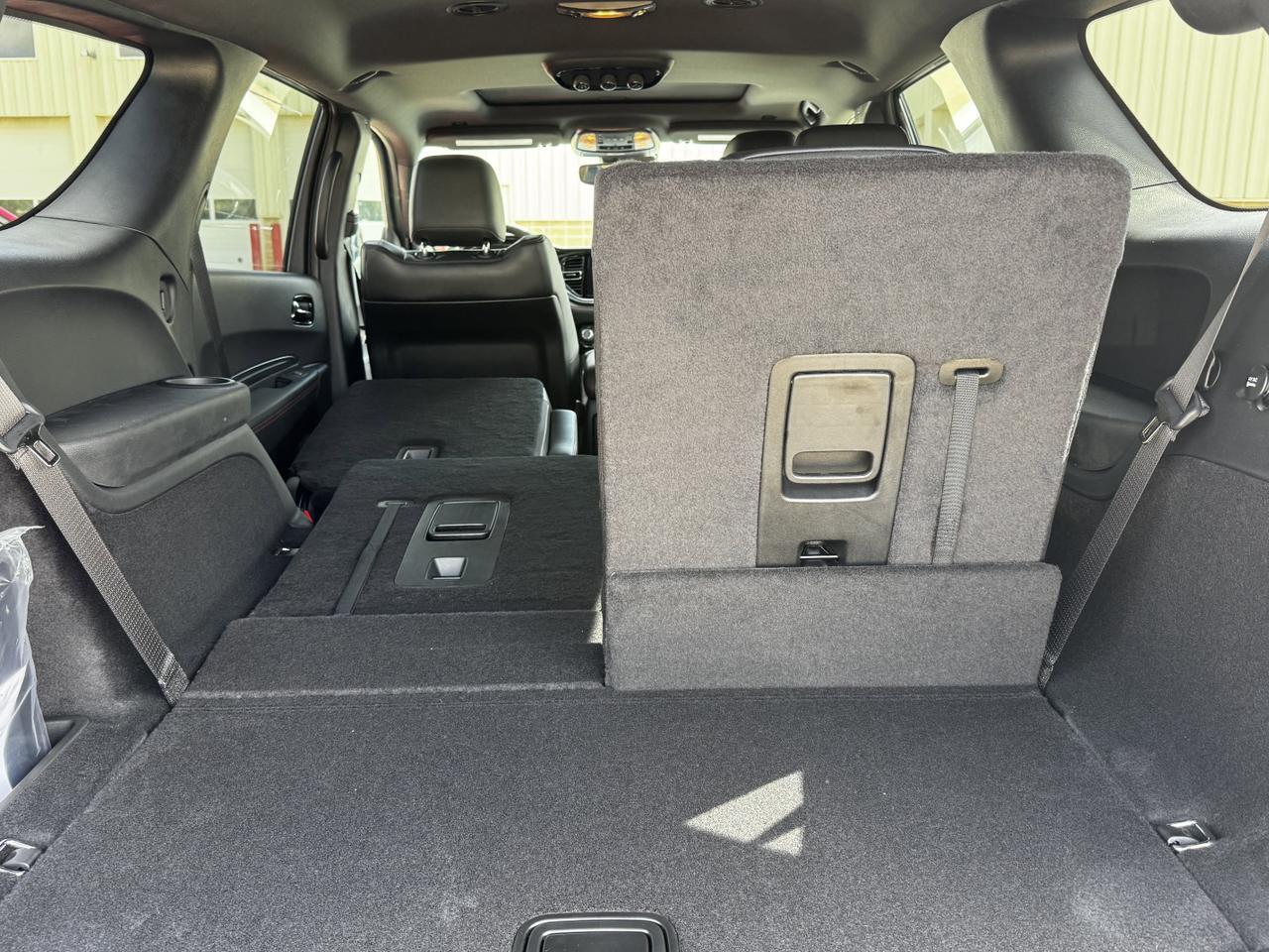 2025 Dodge Durango GT Plus AWD SUV | V6 | Leather | Blacktop Pkg | Heated Vented Seats | Power Liftgate Redwater AB