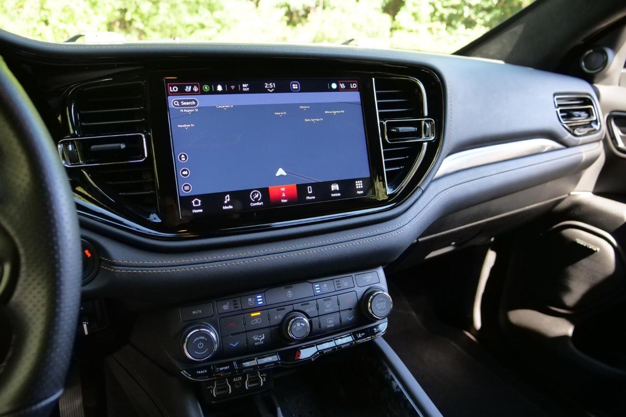 2025 Dodge Durango R/T 20th Anniversary Premium / AWD / Tow N Go Package High Point NC