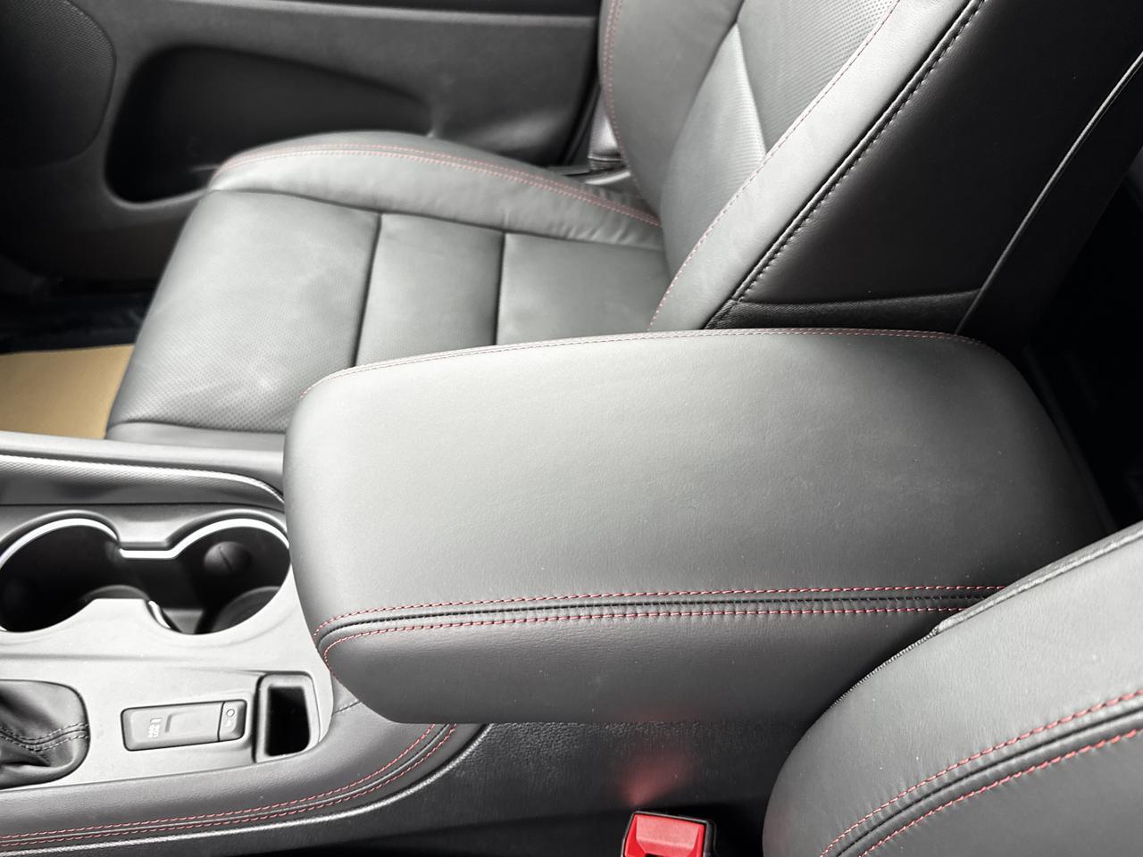2025 Dodge Durango RT AWD | V8 HEMI | Leather | Blacktop Pkg | Backup Camera | 6 Passenger Redwater AB