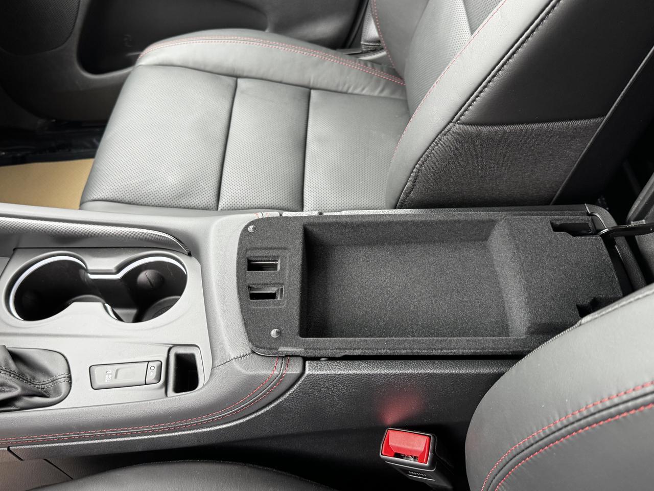 2025 Dodge Durango RT AWD | V8 HEMI | Leather | Blacktop Pkg | Backup Camera | 6 Passenger Redwater AB