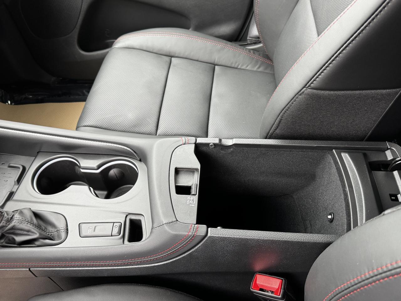 2025 Dodge Durango RT AWD | V8 HEMI | Leather | Blacktop Pkg | Backup Camera | 6 Passenger Redwater AB