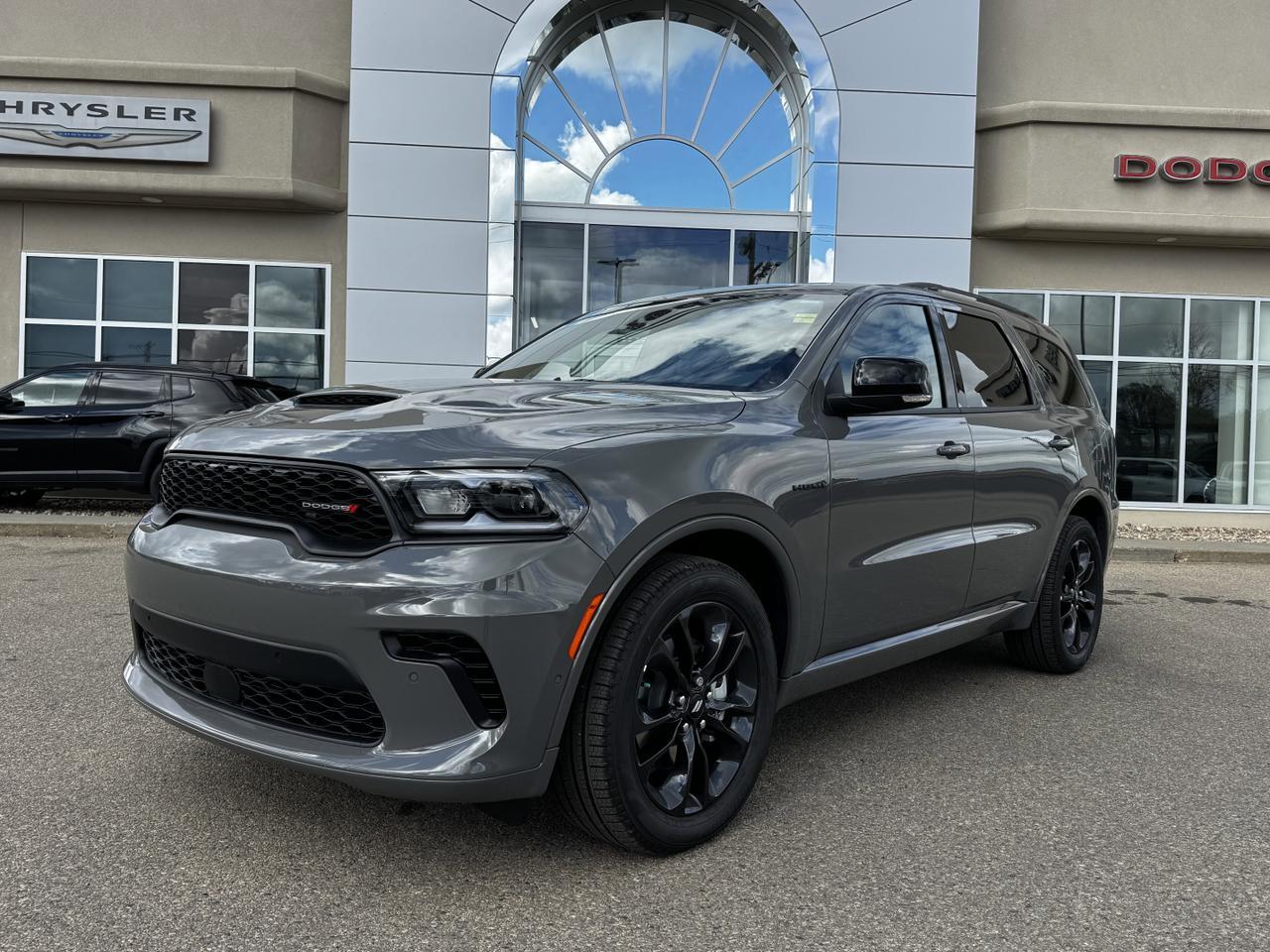 2025 Dodge Durango RT AWD | V8 HEMI | Leather | Blacktop Pkg | Backup Camera | 6 Passenger Redwater AB