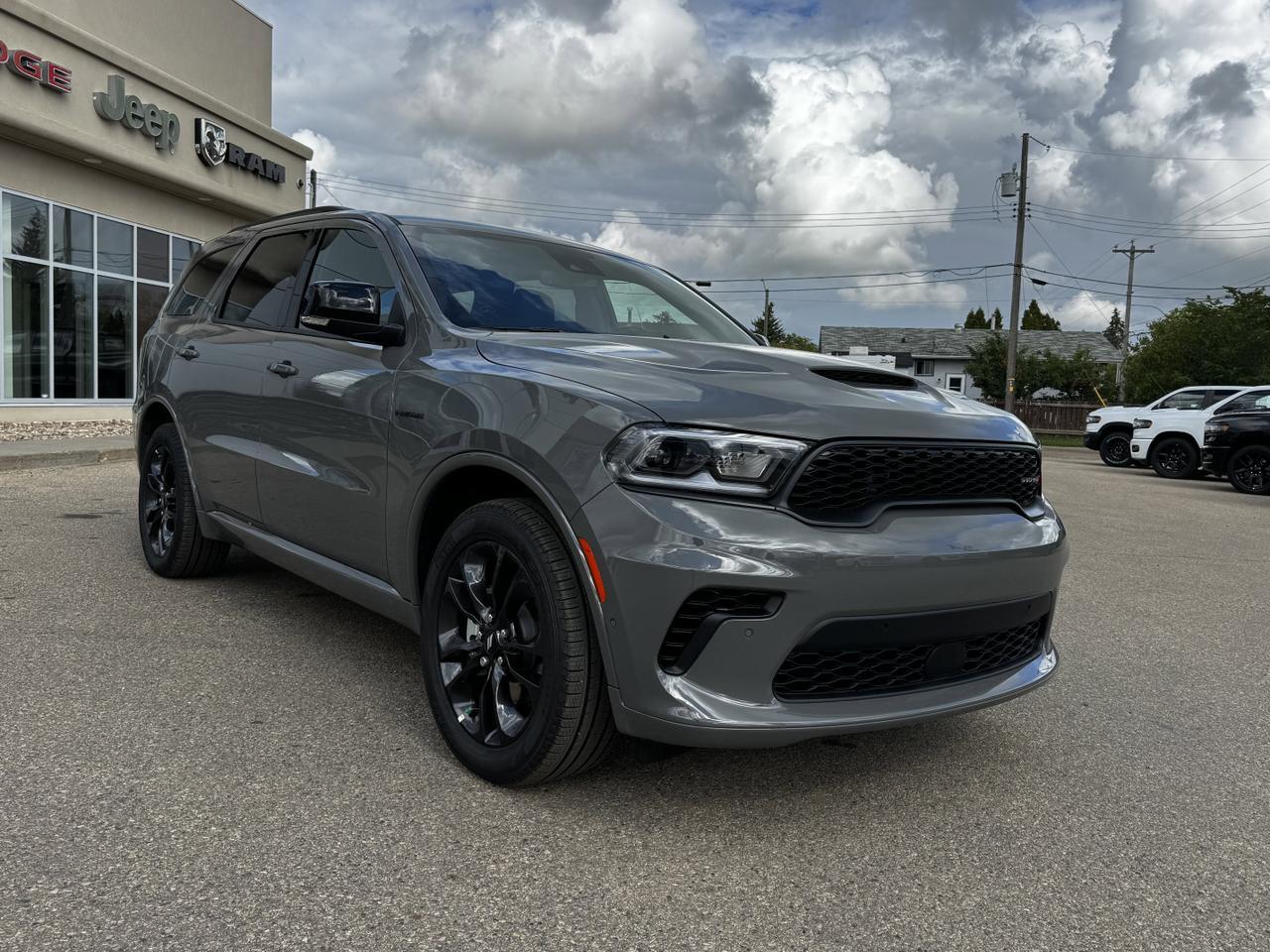 2025 Dodge Durango RT AWD | V8 HEMI | Leather | Blacktop Pkg | Backup Camera | 6 Passenger Redwater AB