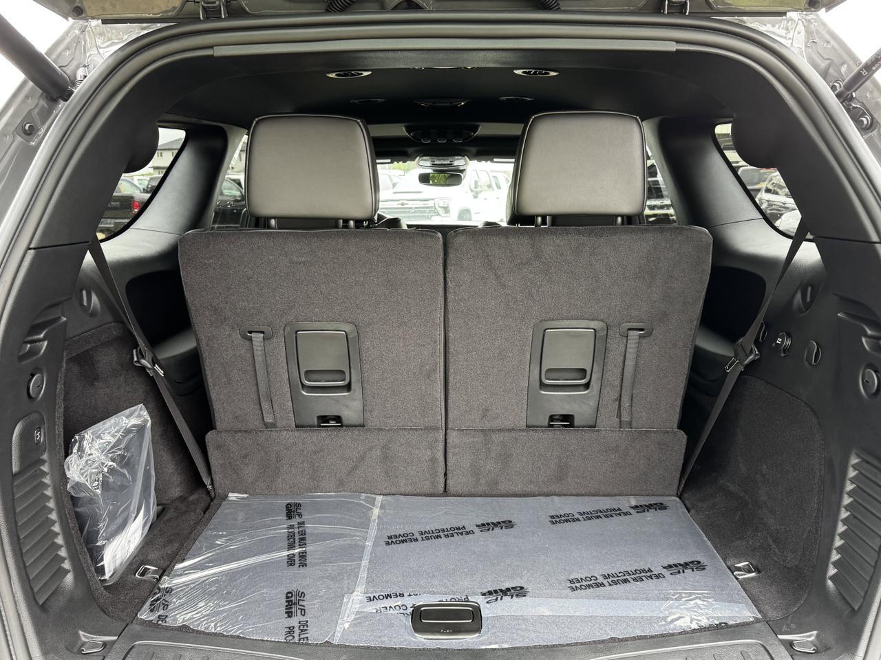 2025 Dodge Durango RT AWD | V8 HEMI | Leather | Blacktop Pkg | Backup Camera | 6 Passenger Redwater AB