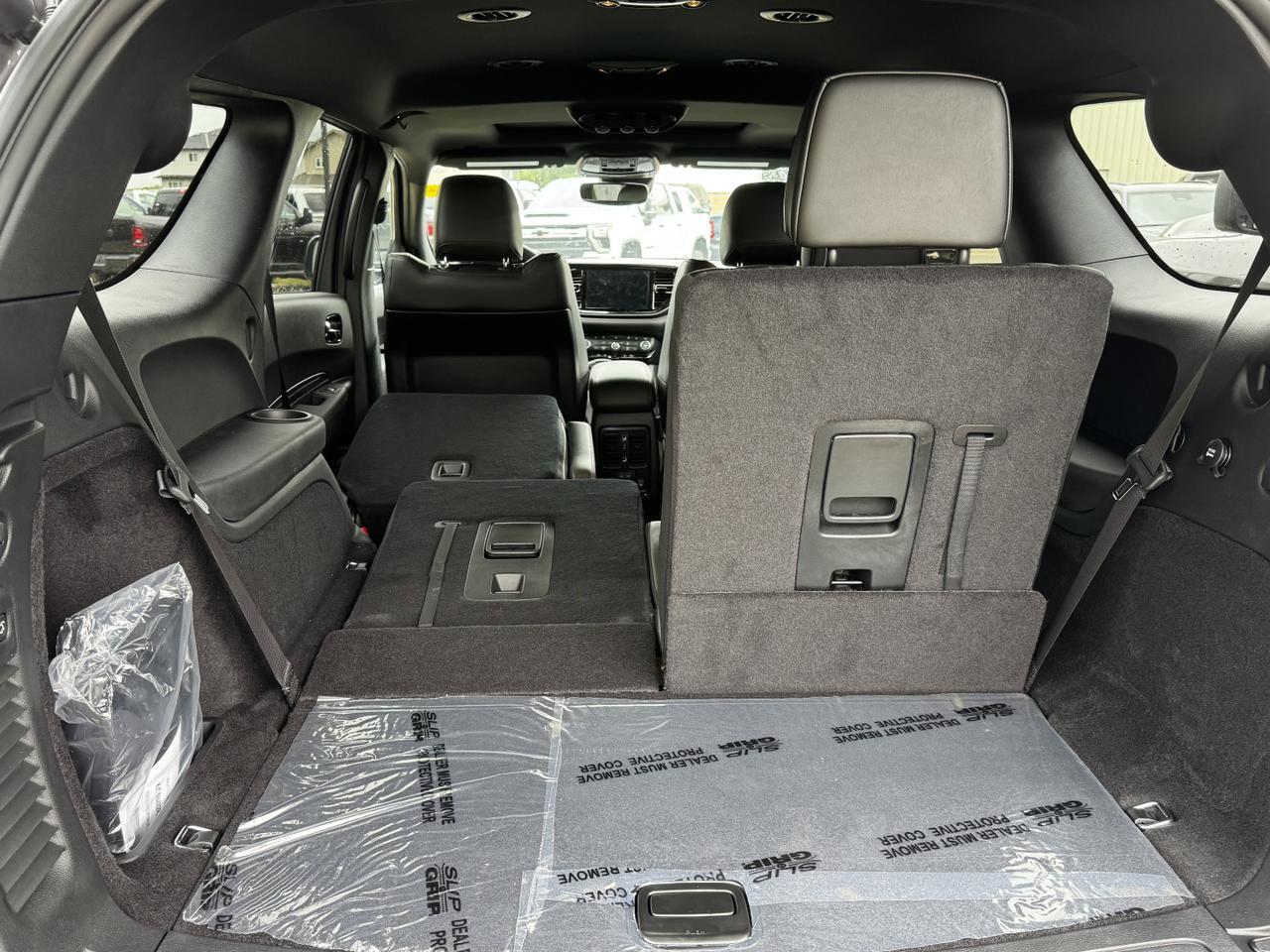 2025 Dodge Durango RT AWD | V8 HEMI | Leather | Blacktop Pkg | Backup Camera | 6 Passenger Redwater AB