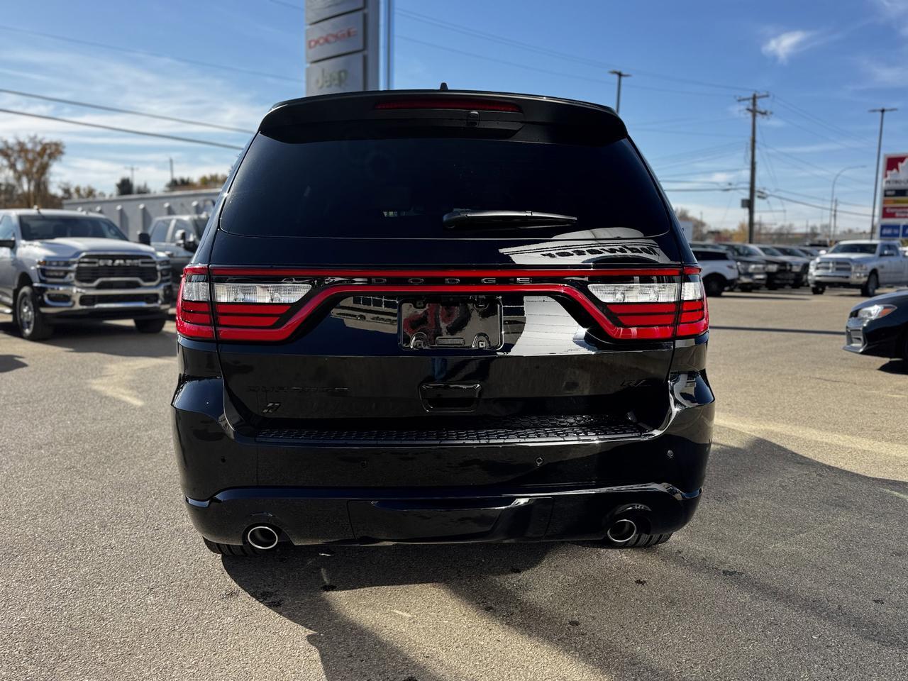 2025 Dodge Durango RT AWD SUV | HEMI V8 | Blacktop Package | 6 Passenger | Leather | NAV | Heated Vented Seats Redwater AB