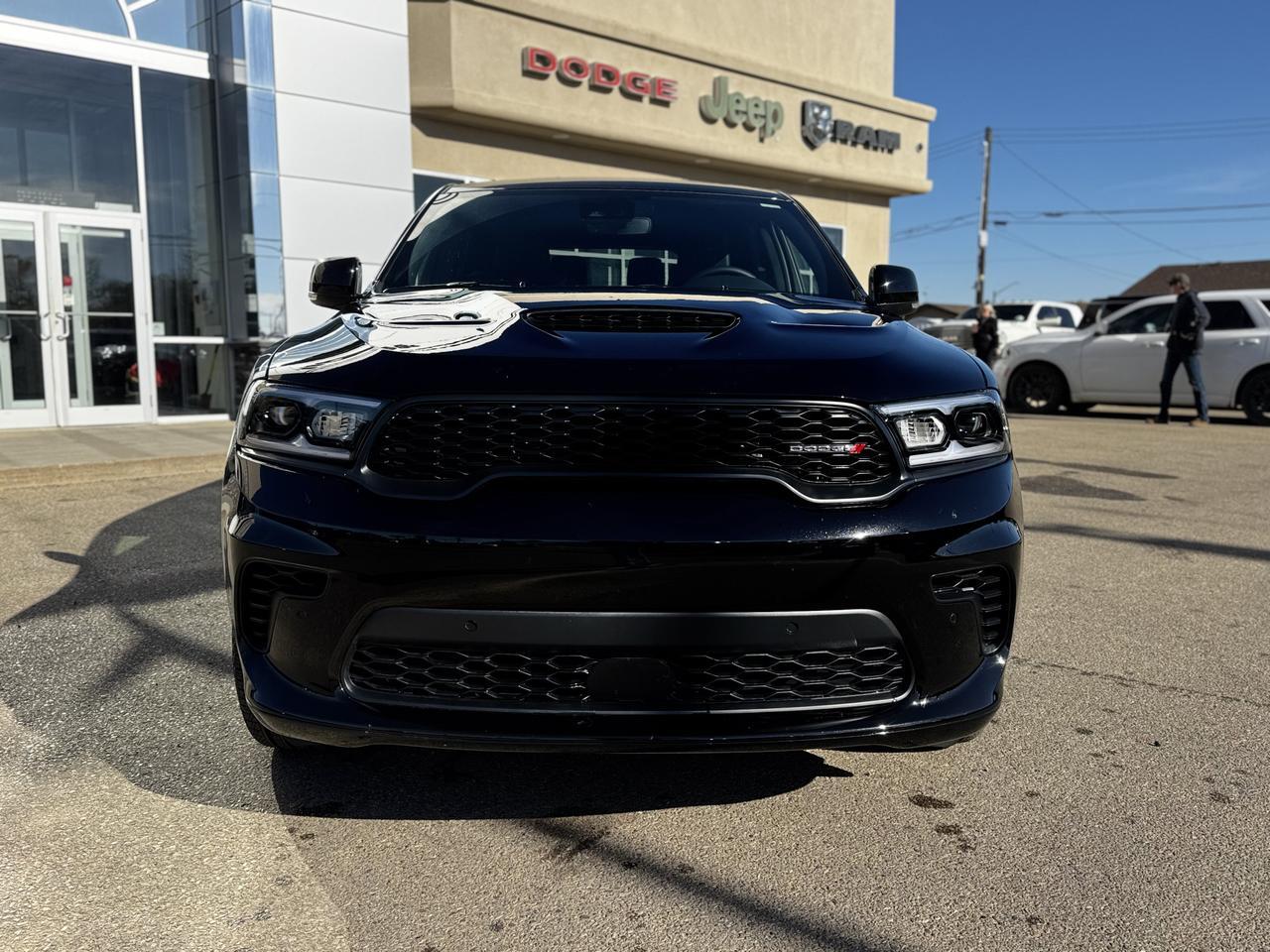 2025 Dodge Durango RT AWD SUV | HEMI V8 | Blacktop Package | 6 Passenger | Leather | NAV | Heated Vented Seats Redwater AB