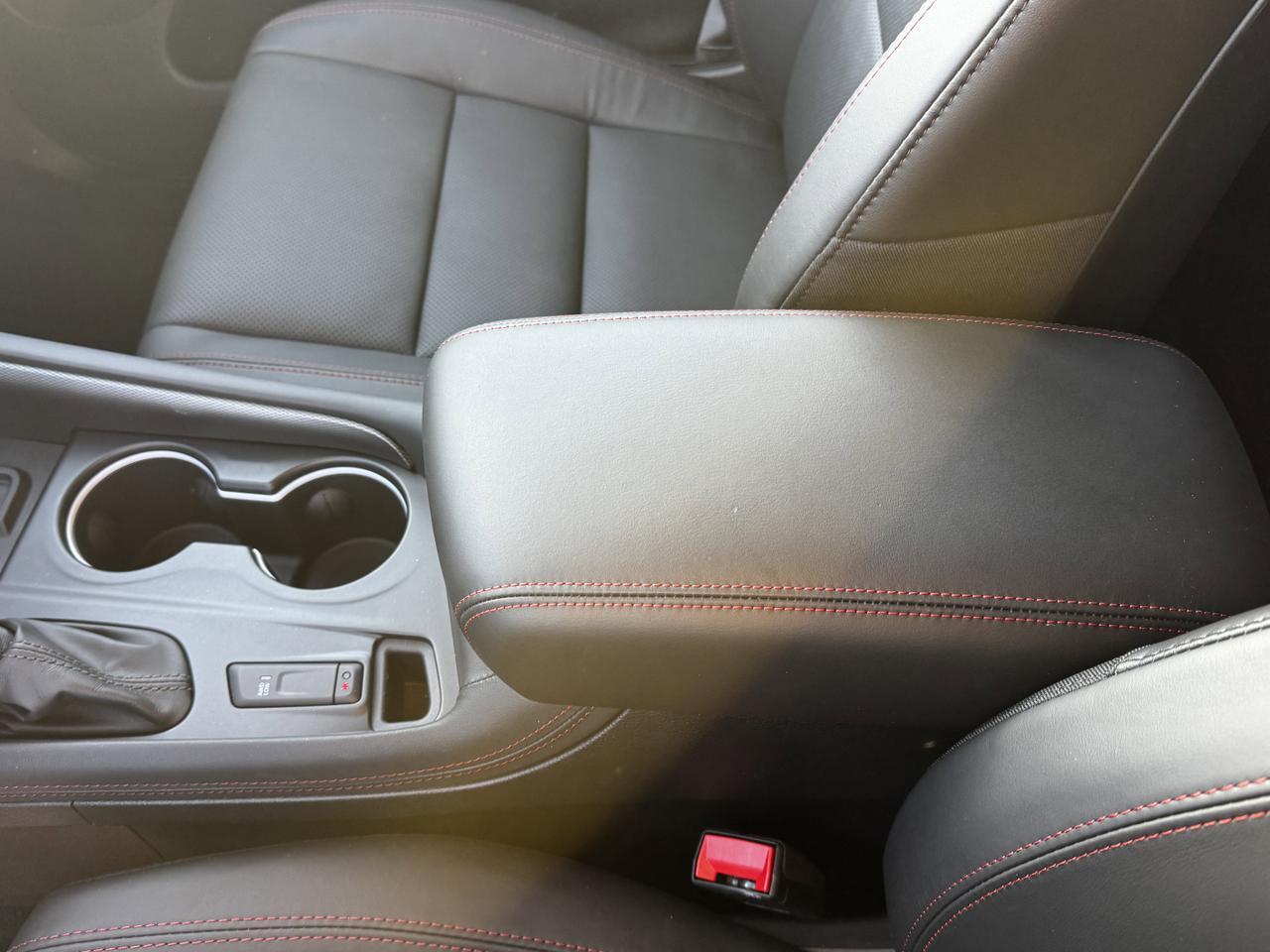 2025 Dodge Durango RT AWD SUV | HEMI V8 | Blacktop Package | 6 Passenger | Leather | NAV | Heated Vented Seats Redwater AB