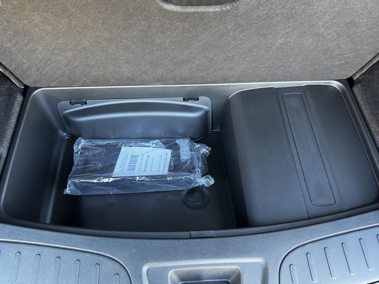 2025 Dodge Durango RT AWD SUV | HEMI V8 | Blacktop Package | 6 Passenger | Leather | NAV | Heated Vented Seats Redwater AB