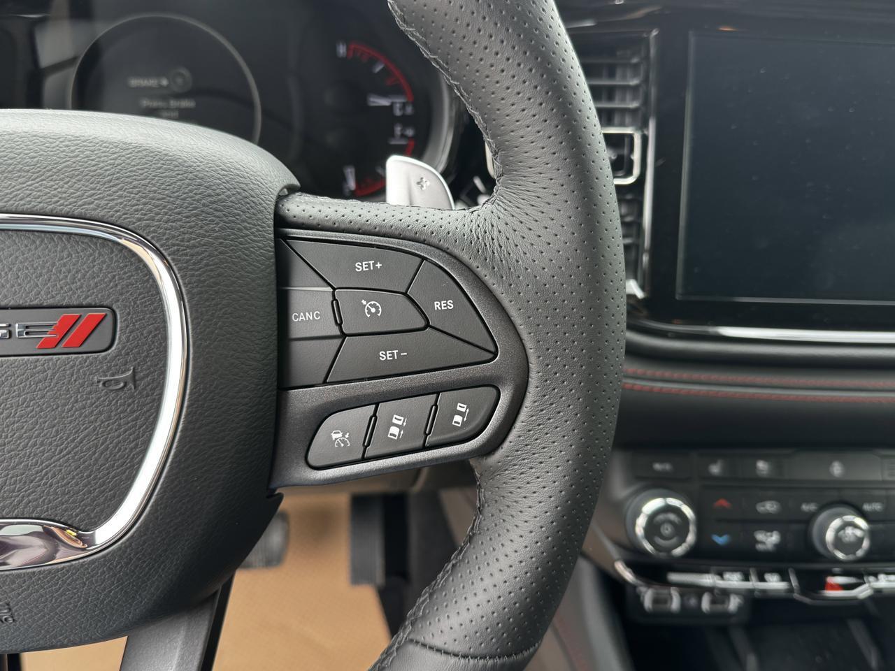 2025 Dodge Durango RT AWD SUV | HEMI V8 | Leather | 6 Passenger | Sunroof | Heated Seats Redwater AB