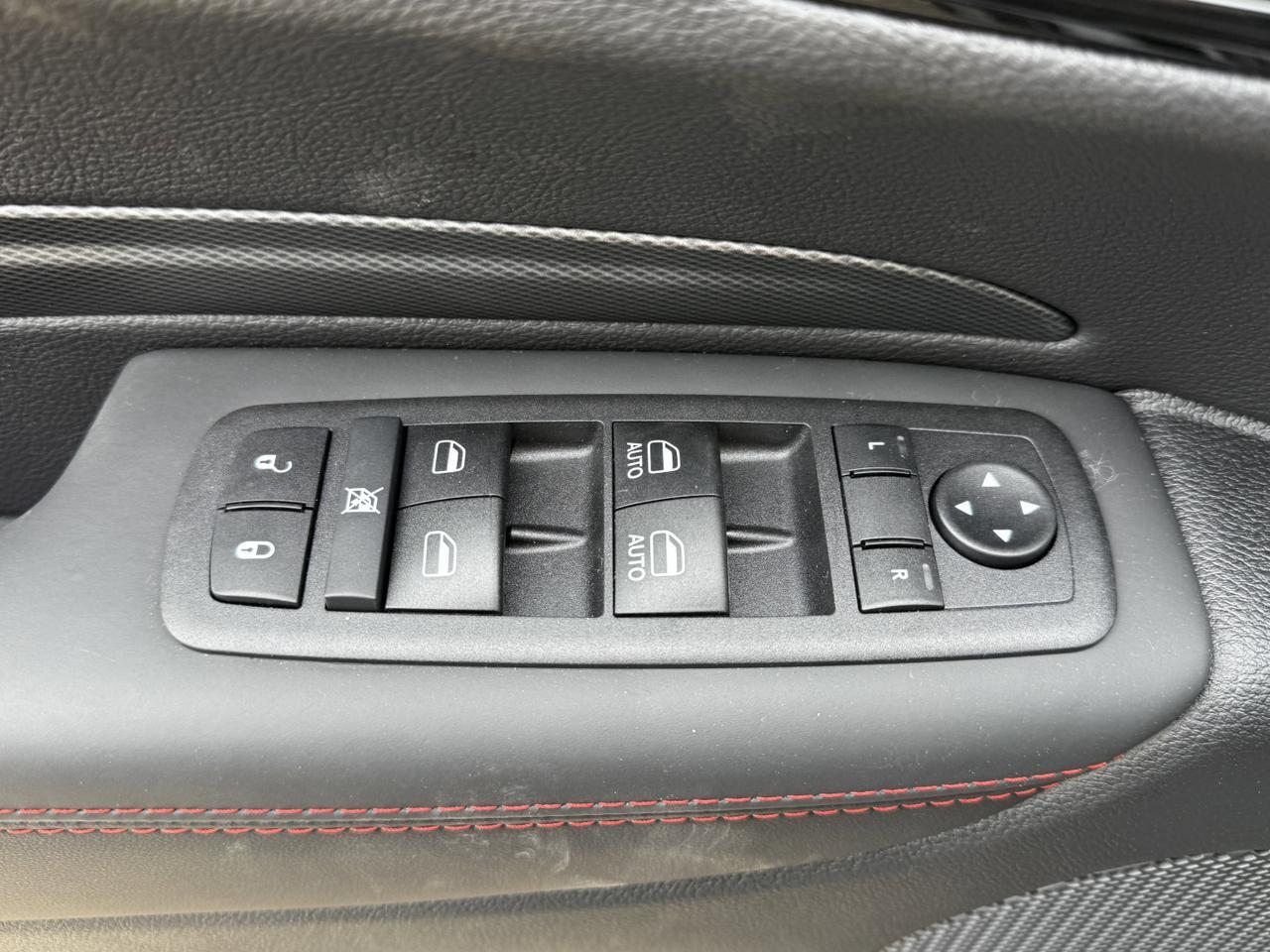 2025 Dodge Durango RT AWD SUV | HEMI V8 | Leather | 6 Passenger | Sunroof | Heated Seats Redwater AB
