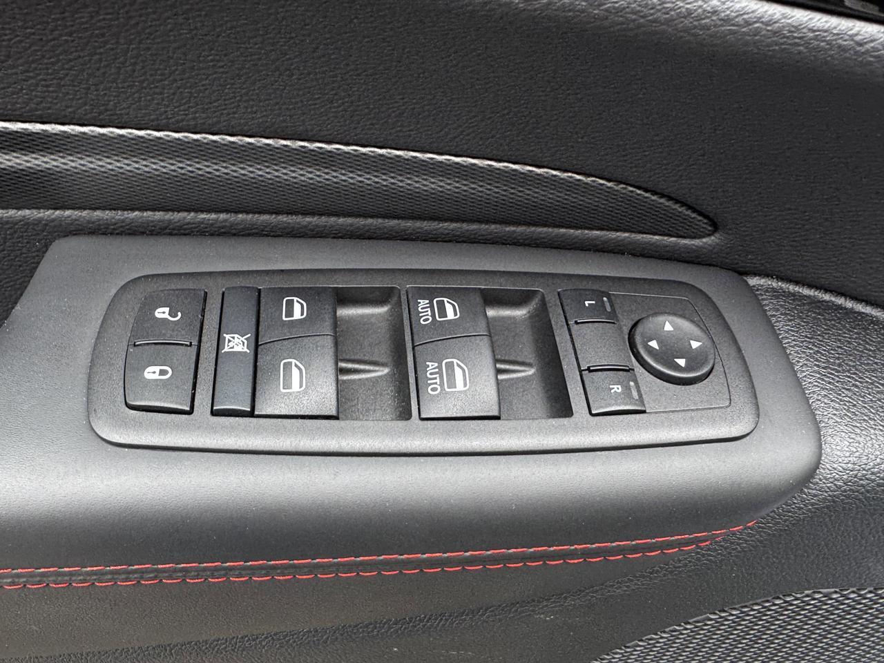 2025 Dodge Durango RT AWD SUV | Low KMs | HEMI V8 | Leather | Sunroof | Heated Seats | NAV Redwater AB