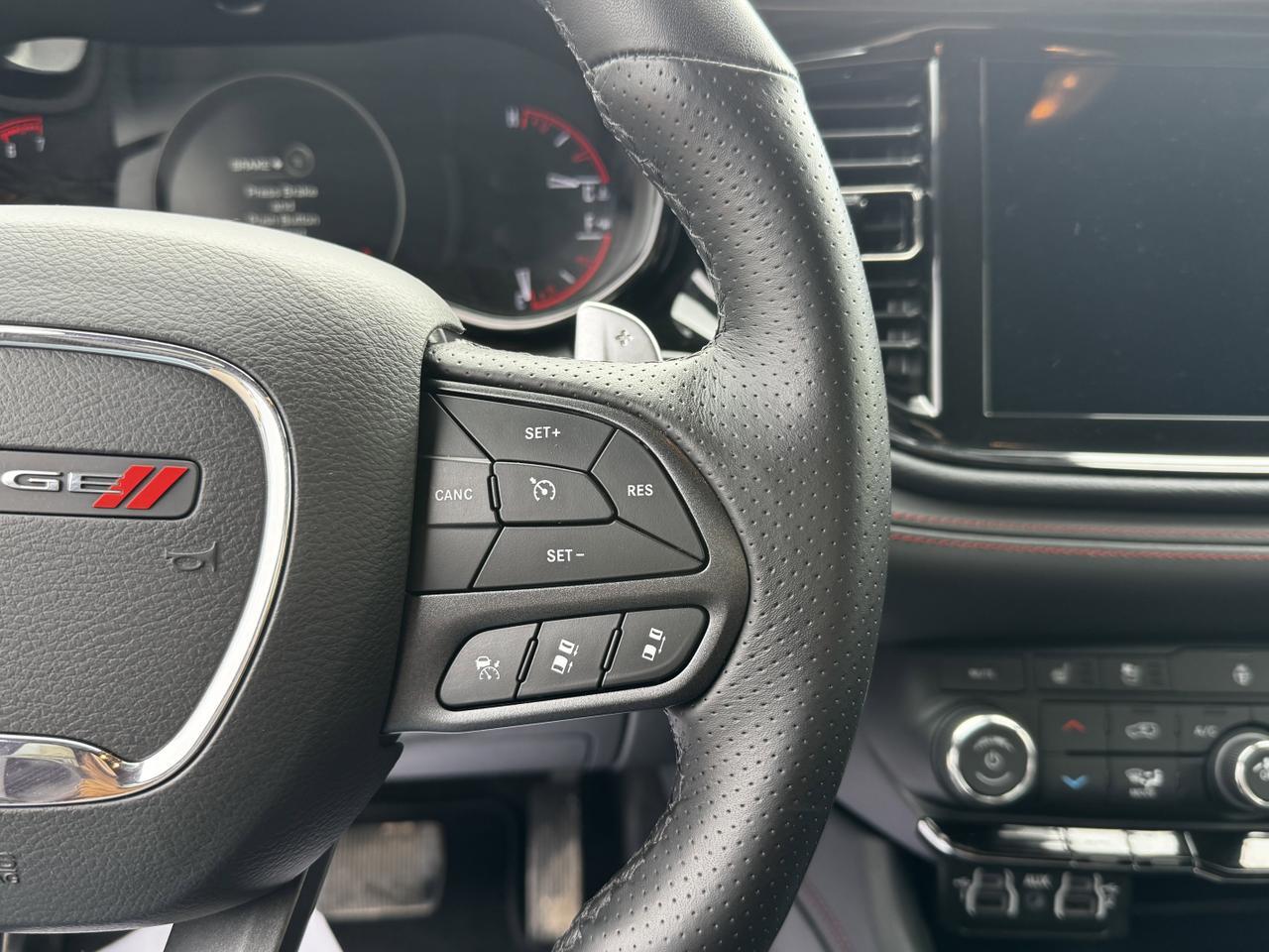 2025 Dodge Durango RT AWD SUV | Low KMs | HEMI V8 | Leather | Sunroof | Heated Seats | NAV Redwater AB