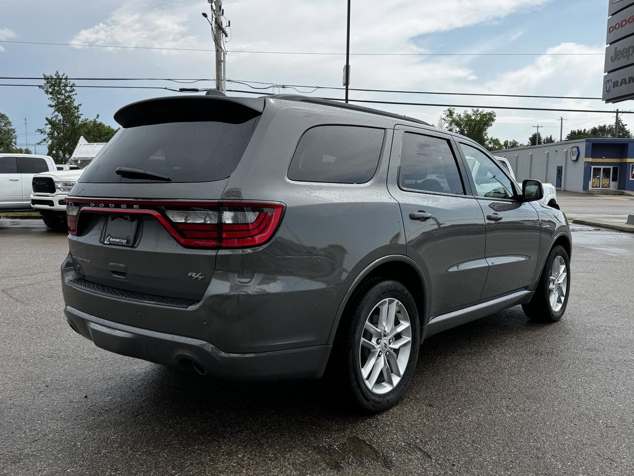 2025 Dodge Durango RT AWD SUV | Low KMs | HEMI V8 | Leather | Sunroof | Heated Seats | NAV Redwater AB