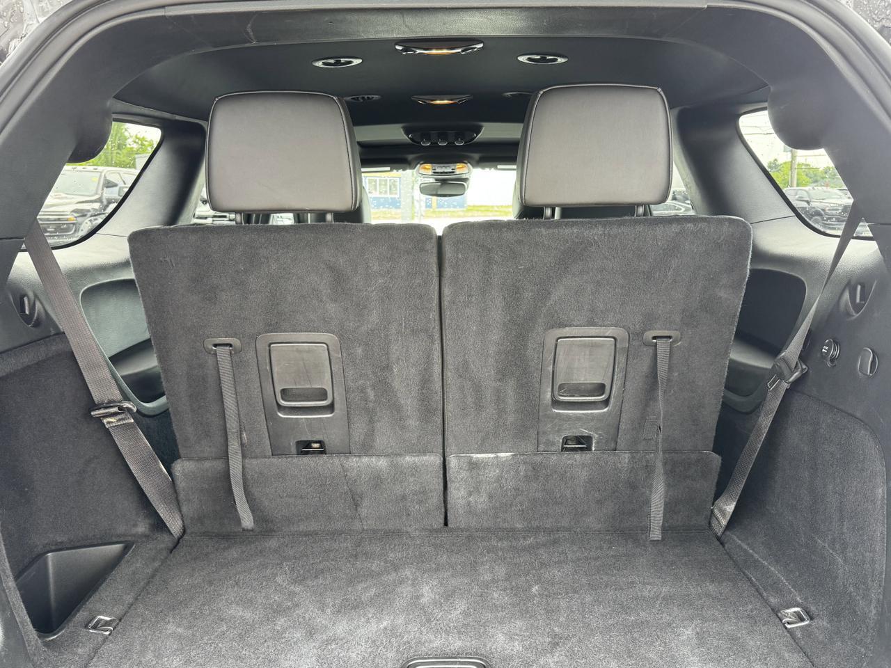 2025 Dodge Durango RT AWD SUV | Low KMs | HEMI V8 | Leather | Sunroof | Heated Seats | NAV Redwater AB