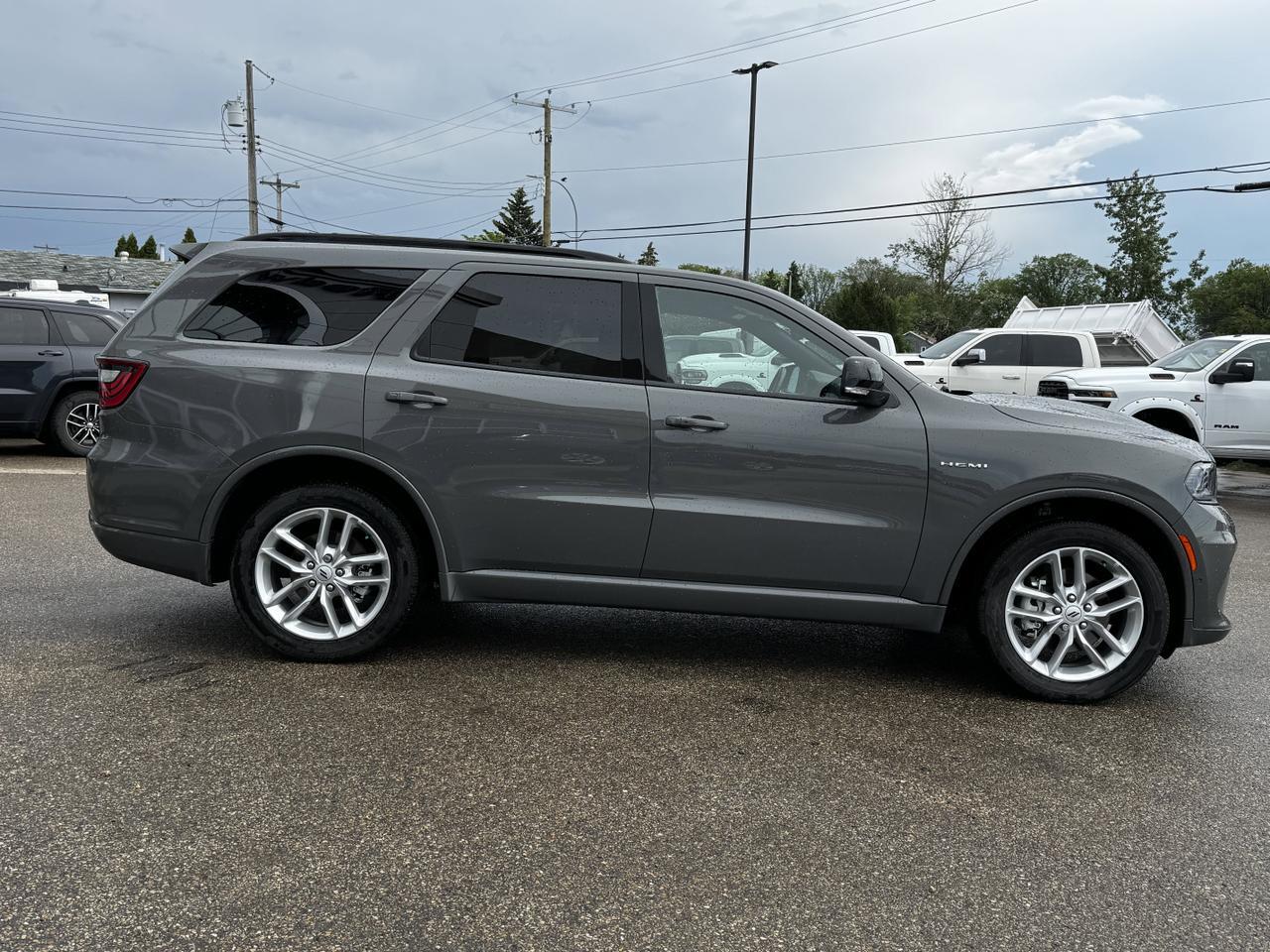 2025 Dodge Durango RT AWD SUV | Low KMs | HEMI V8 | Leather | Sunroof | Heated Seats | NAV Redwater AB