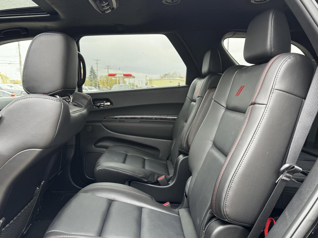 2025 Dodge Durango RT Plus AWD SUV | HEMI V8 | Leather | Blacktop Package | 6 Passenger | Power Liftgate Redwater AB