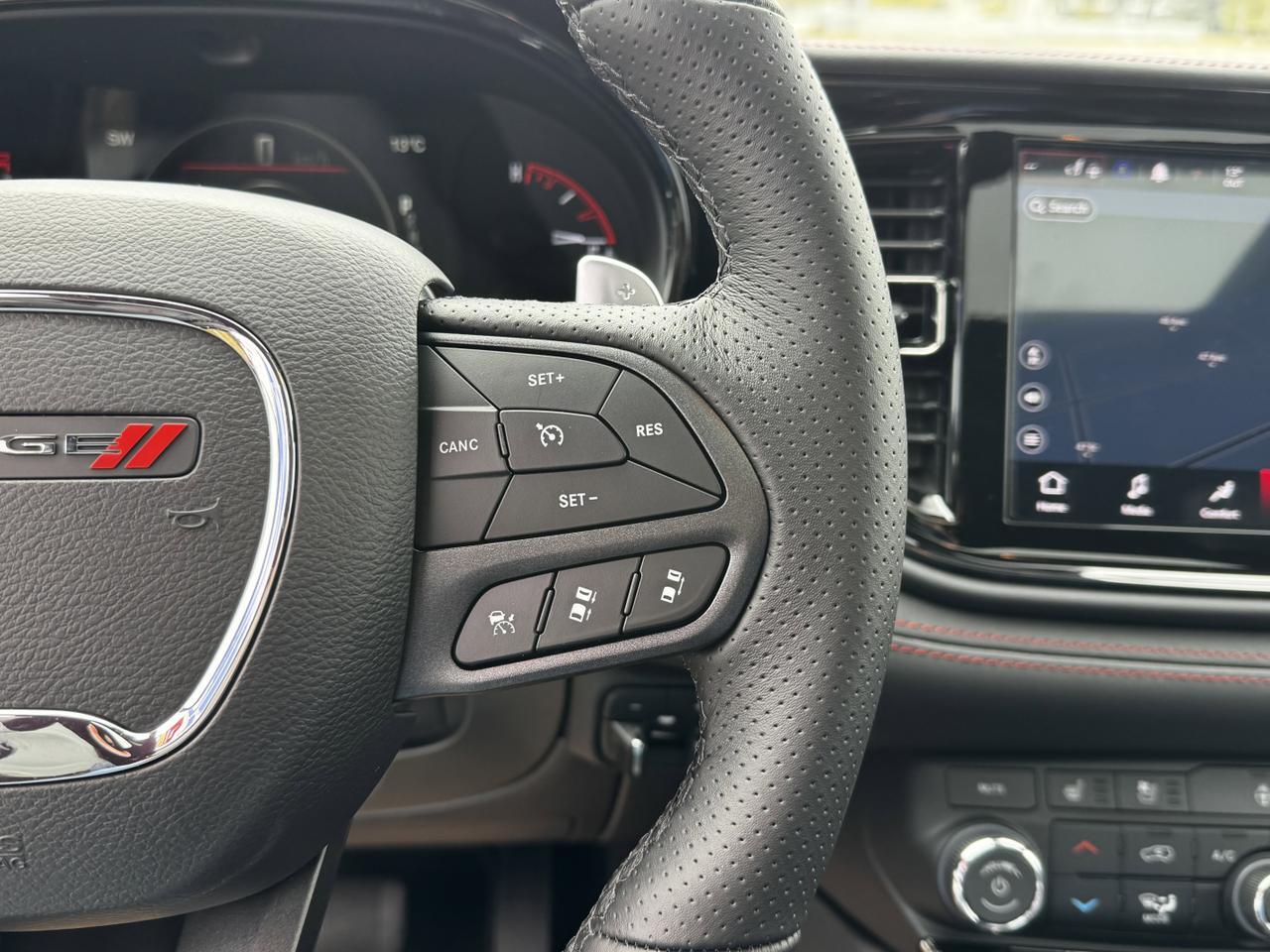 2025 Dodge Durango RT Plus AWD SUV | HEMI V8 | Leather | Blacktop Package | 6 Passenger | Power Liftgate Redwater AB