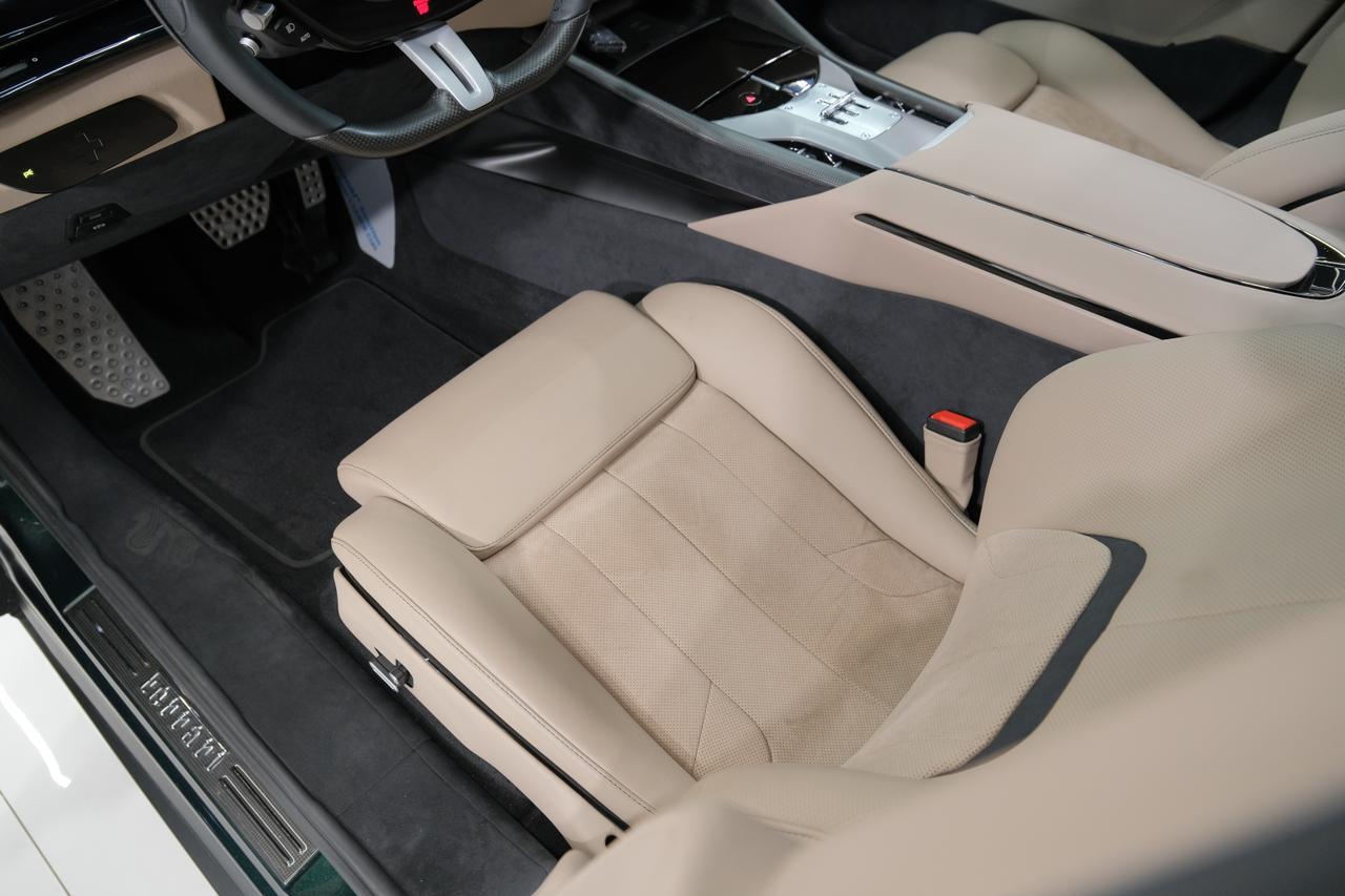 2025 Ferrari Purosangue Base Miami FL