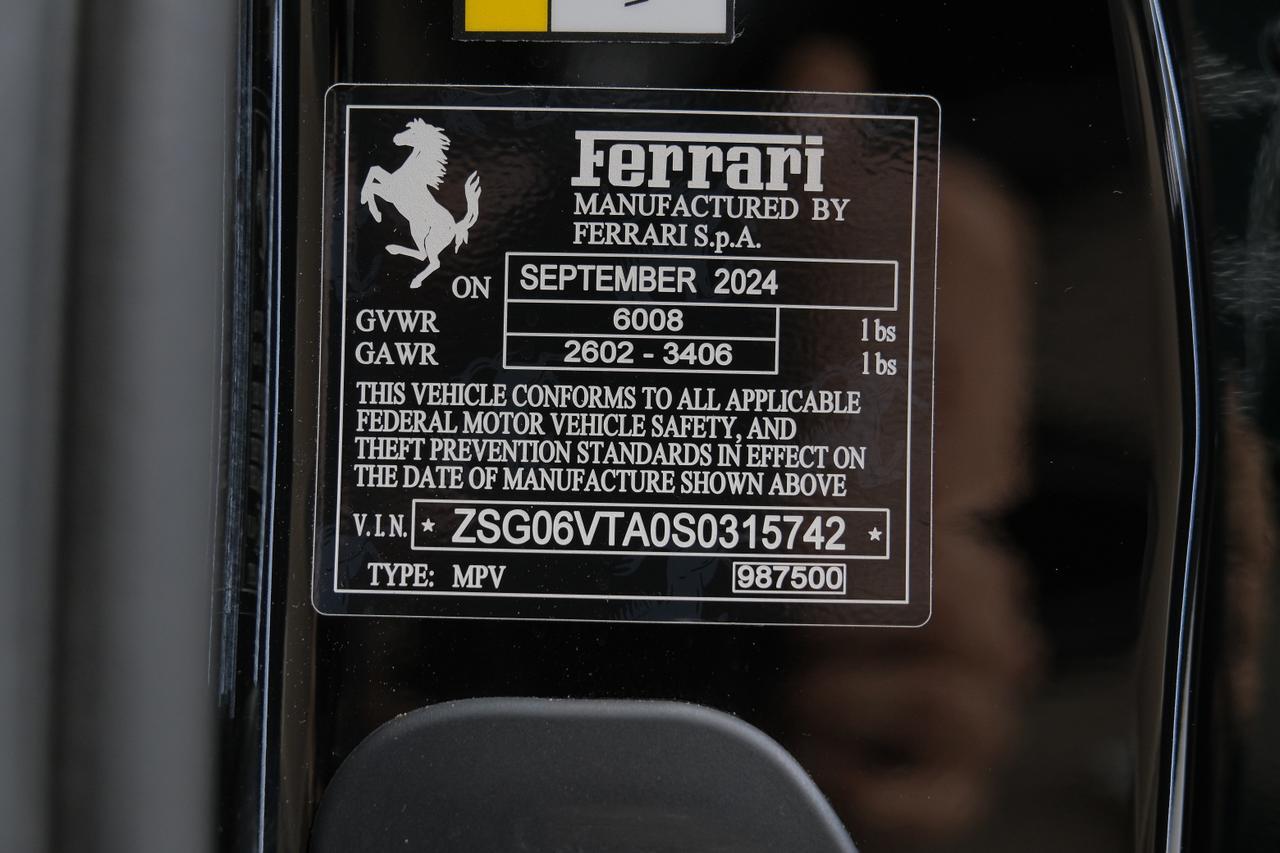 2025 Ferrari Purosangue Base Miami FL