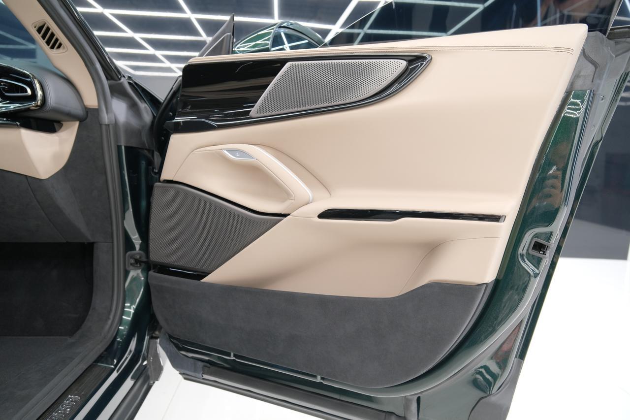 2025 Ferrari Purosangue Base Miami FL