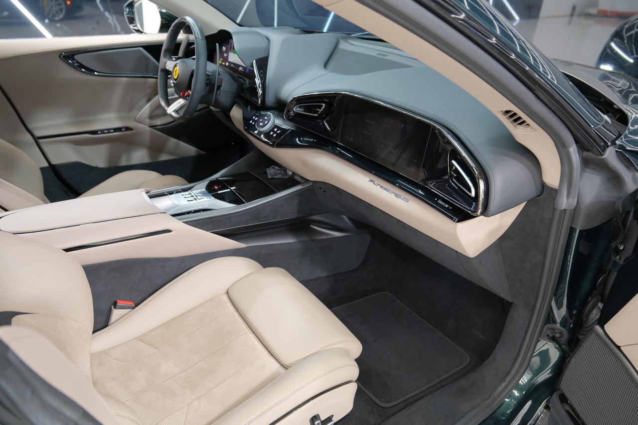 2025 Ferrari Purosangue Base Miami FL