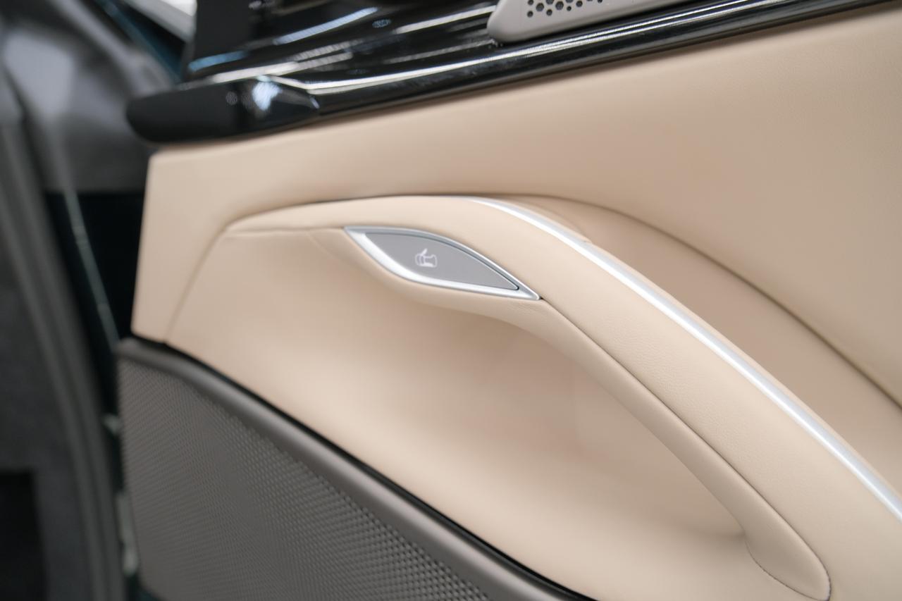 2025 Ferrari Purosangue Base Miami FL