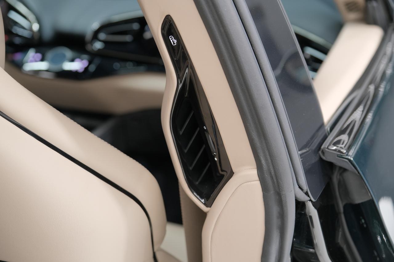 2025 Ferrari Purosangue Base Miami FL