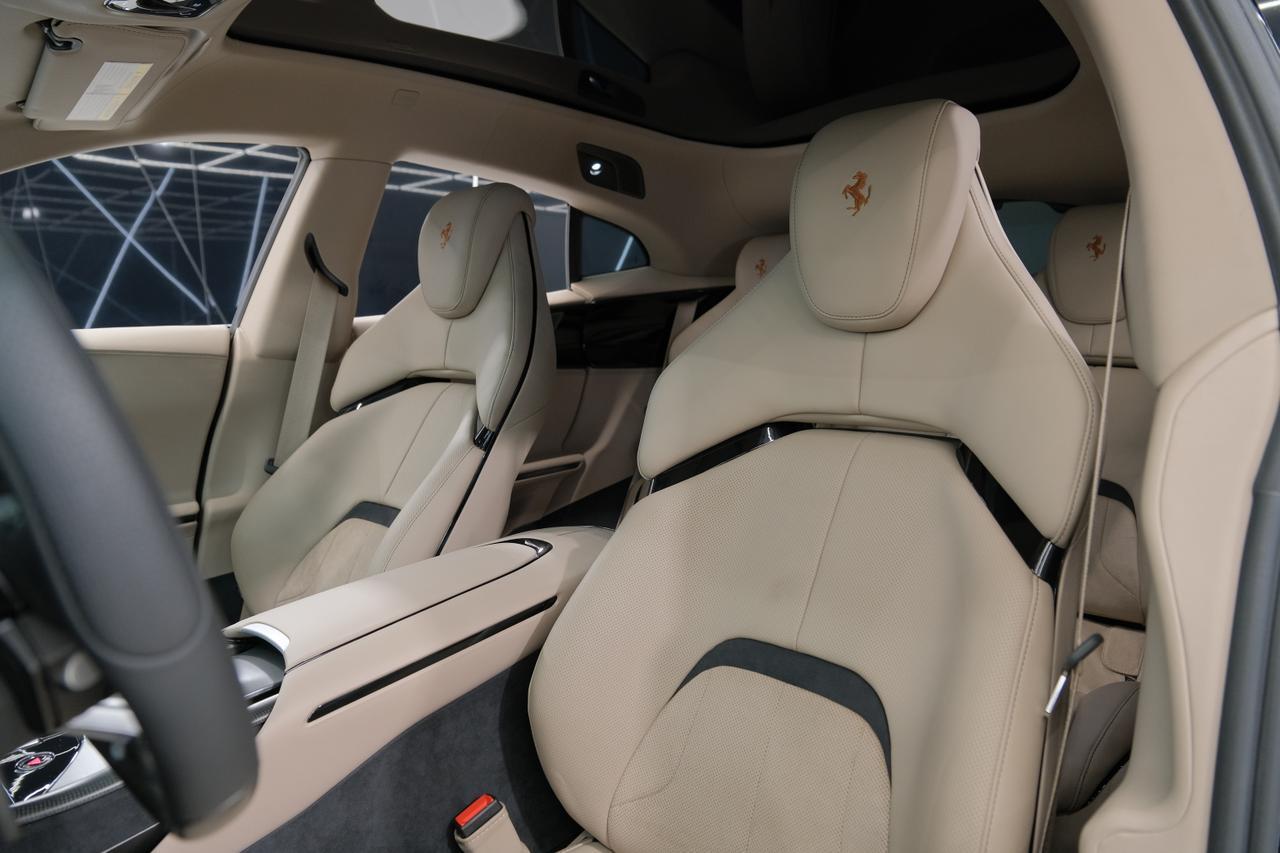 2025 Ferrari Purosangue Base Miami FL