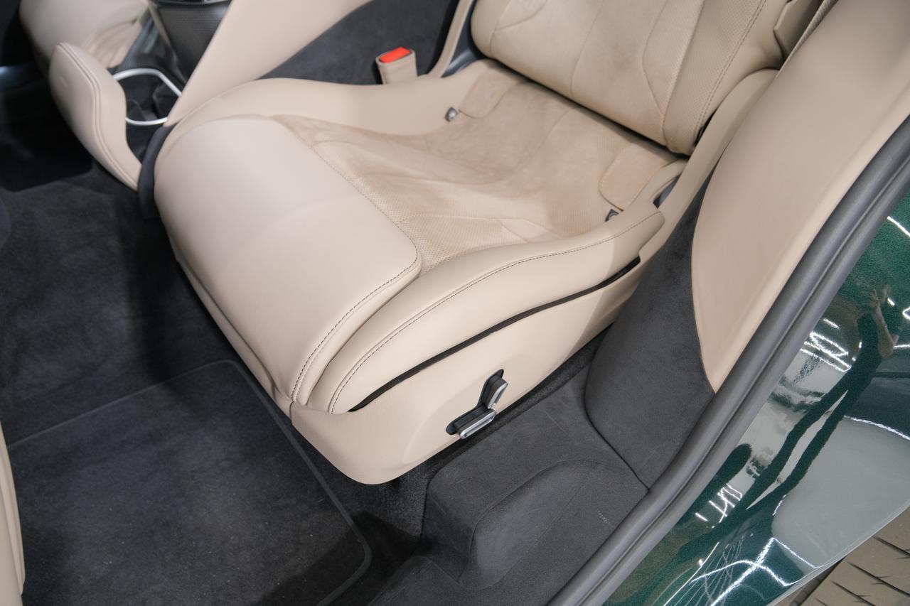 2025 Ferrari Purosangue Base Miami FL