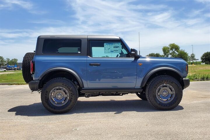 2025 Ford Bronco Badlands  TX