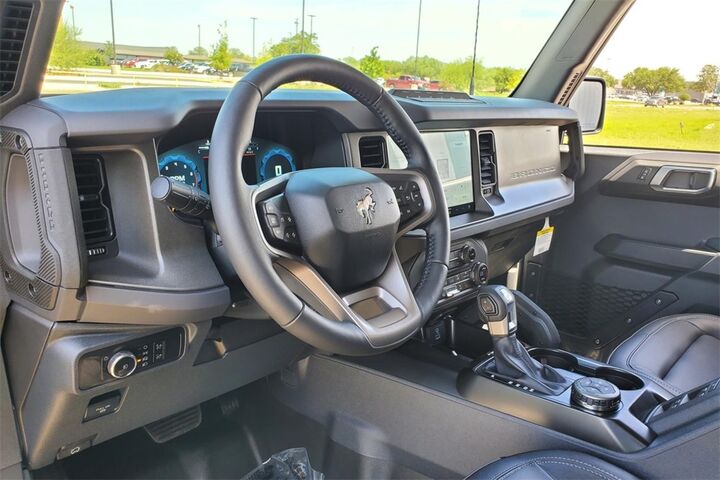 2025 Ford Bronco Badlands  TX