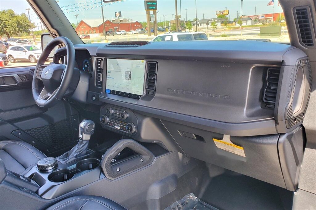 2025 Ford Bronco Badlands Hondo TX