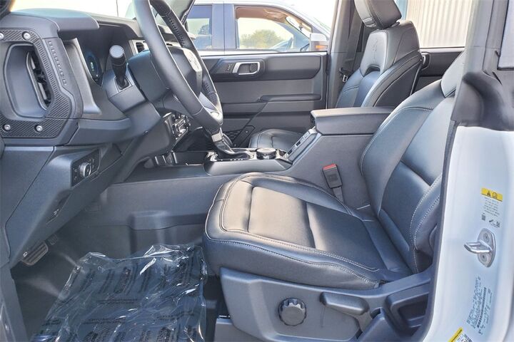 2025 Ford Bronco Badlands  TX