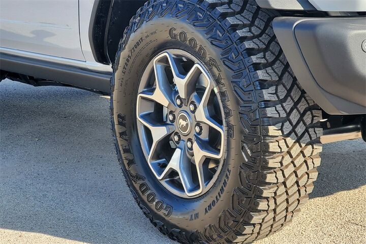 2025 Ford Bronco Badlands  TX