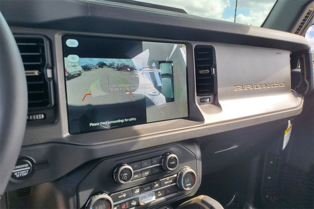 2025 Ford Bronco Badlands Hondo TX