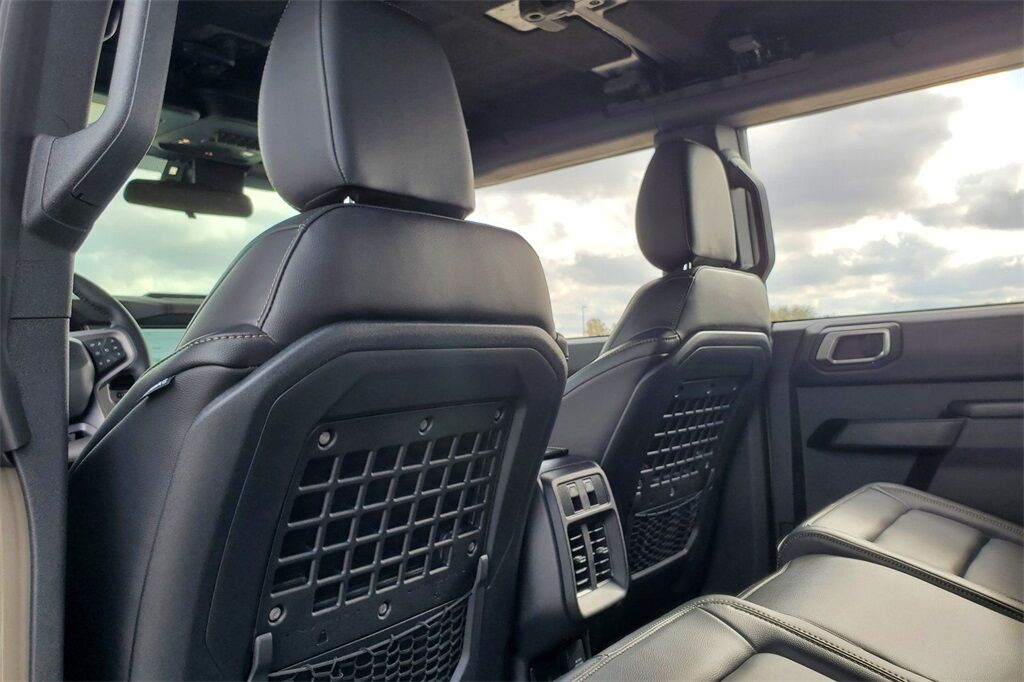 2025 Ford Bronco Badlands Hondo TX